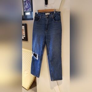 Abrecombie And Fitch Straight Leg Jean